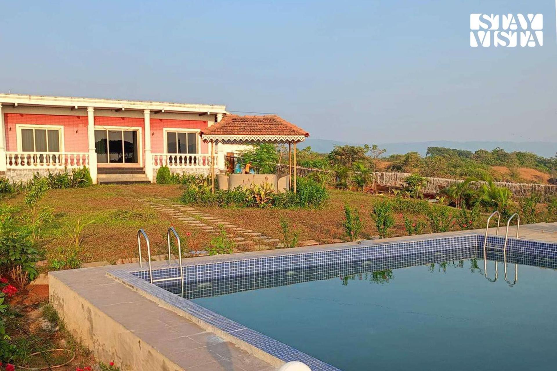 Stayvista'S Nirvana Villa - Sea & Mountain-View Retreat With Spacious Lawn & Indoor-Outdoor Activities Alibag Bagian luar foto